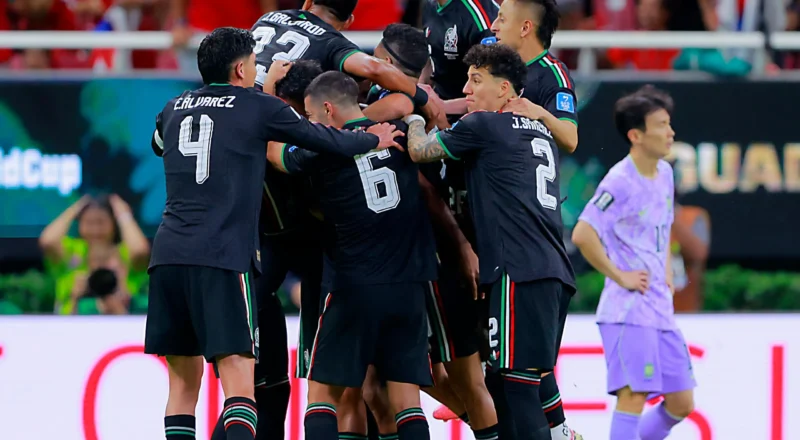 South Korea howler gifts Mexico victory as World Cup co-hosts reach knockout phase