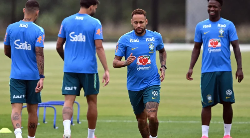 Steve Clarke warns Scotland of threat posed by returning Brazil ‘icon’ Neymar