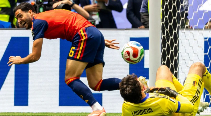 Lammens laments late mistake as Spain make the semis | World Cup Daily
