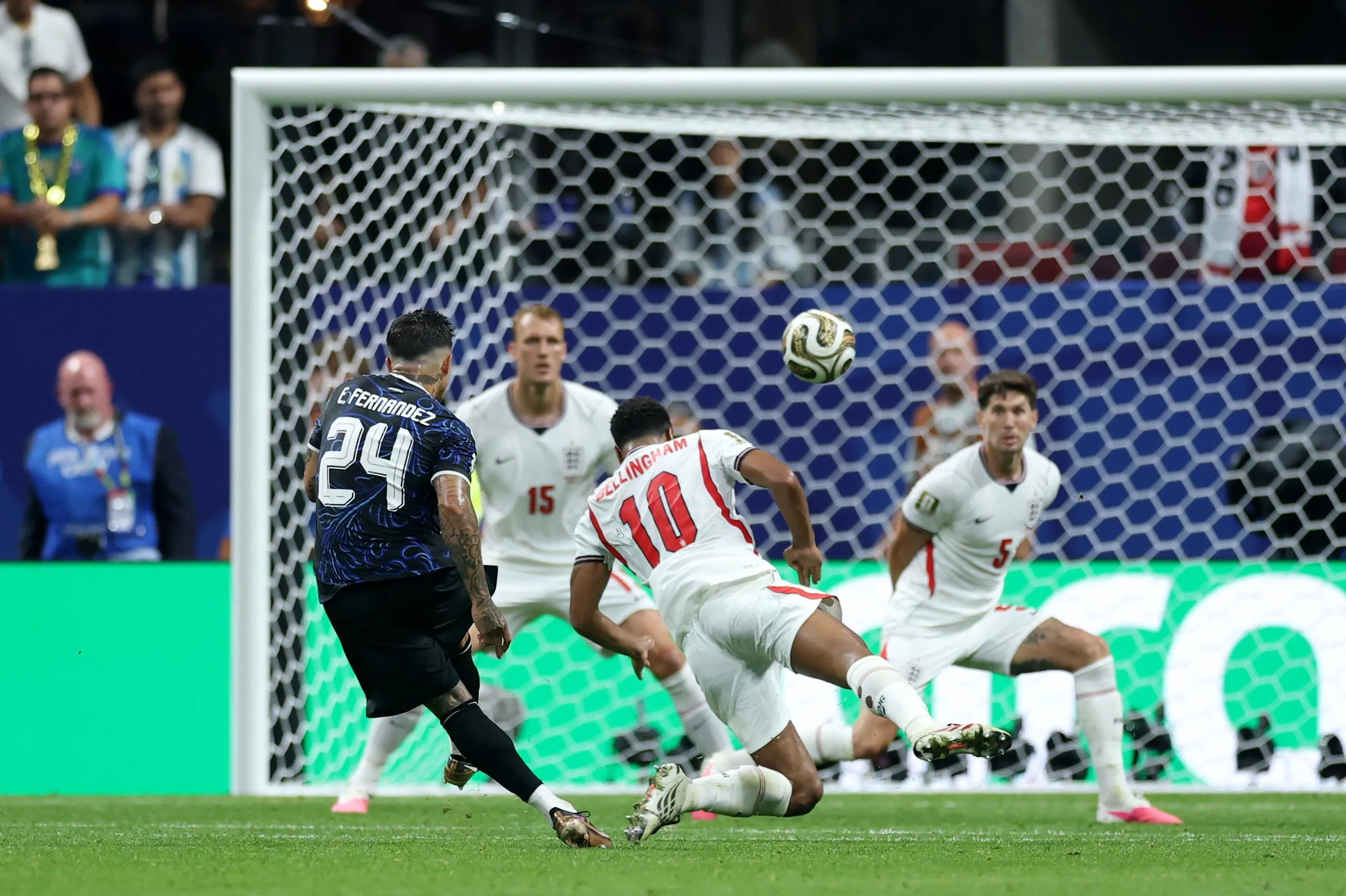 Enzo Fernández scores Argentina’s equaliser against England