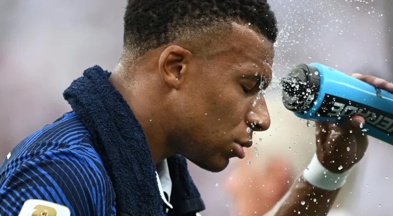 Nearly one in five World Cup matches reached heat levels players’ union warns against