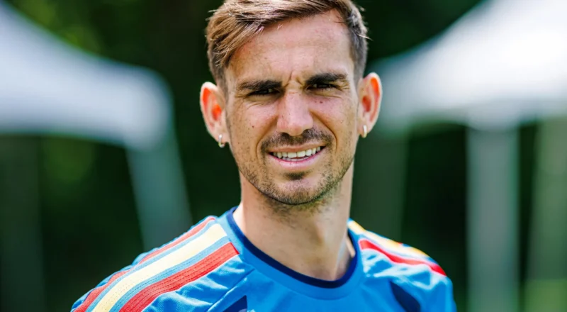 Fabián Ruiz: ‘It’s not important who plays, it’s important that we support each other’ | Sid Lowe