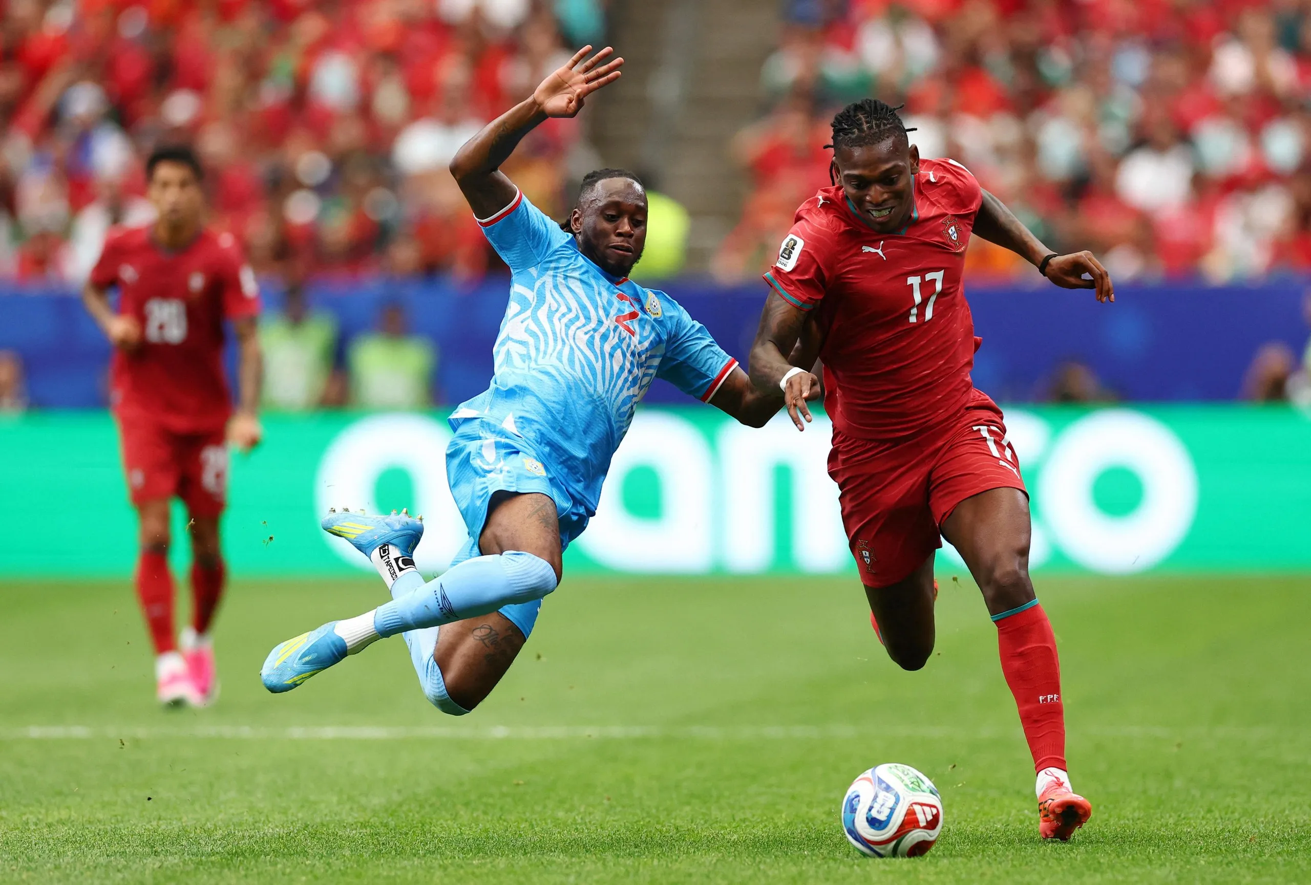 DR Congo’s Aaron Wan-Bissaka tackles