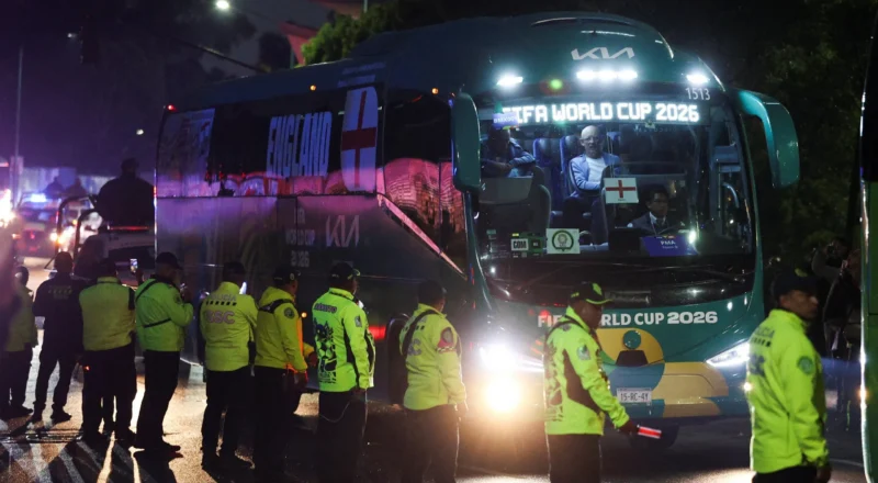 England get hostile welcome on arrival at Mexico City hotel for World Cup showdown