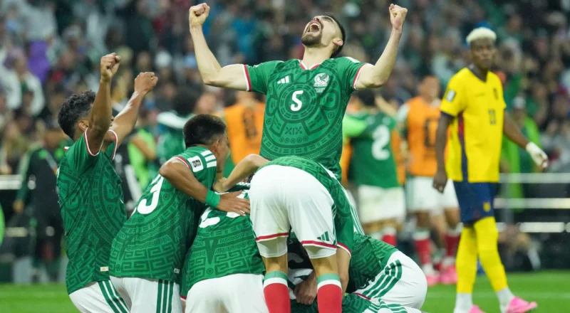 Mexico end World Cup knockout drought with last-32 win over Ecuador in Azteca cauldron